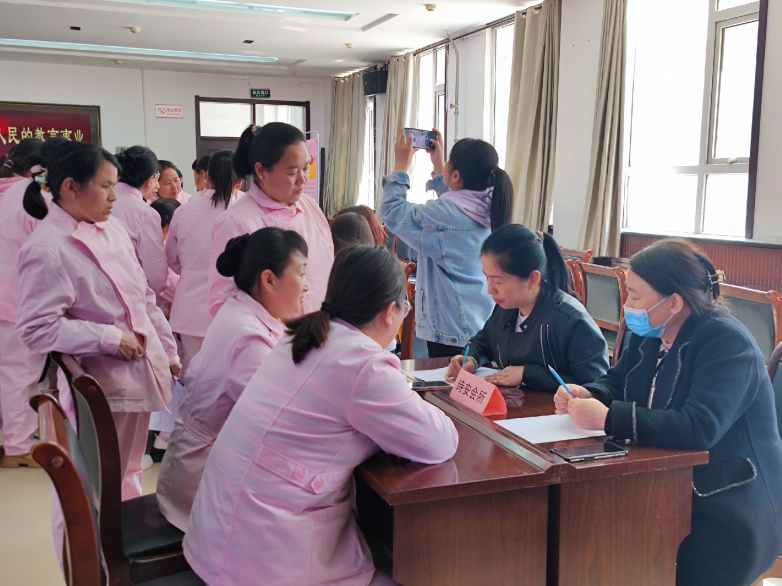 中邦妈妈威廉希尔williamhill—爱心月嫂女性赋能培训项目聘请会正在山西平顺举办(图2)