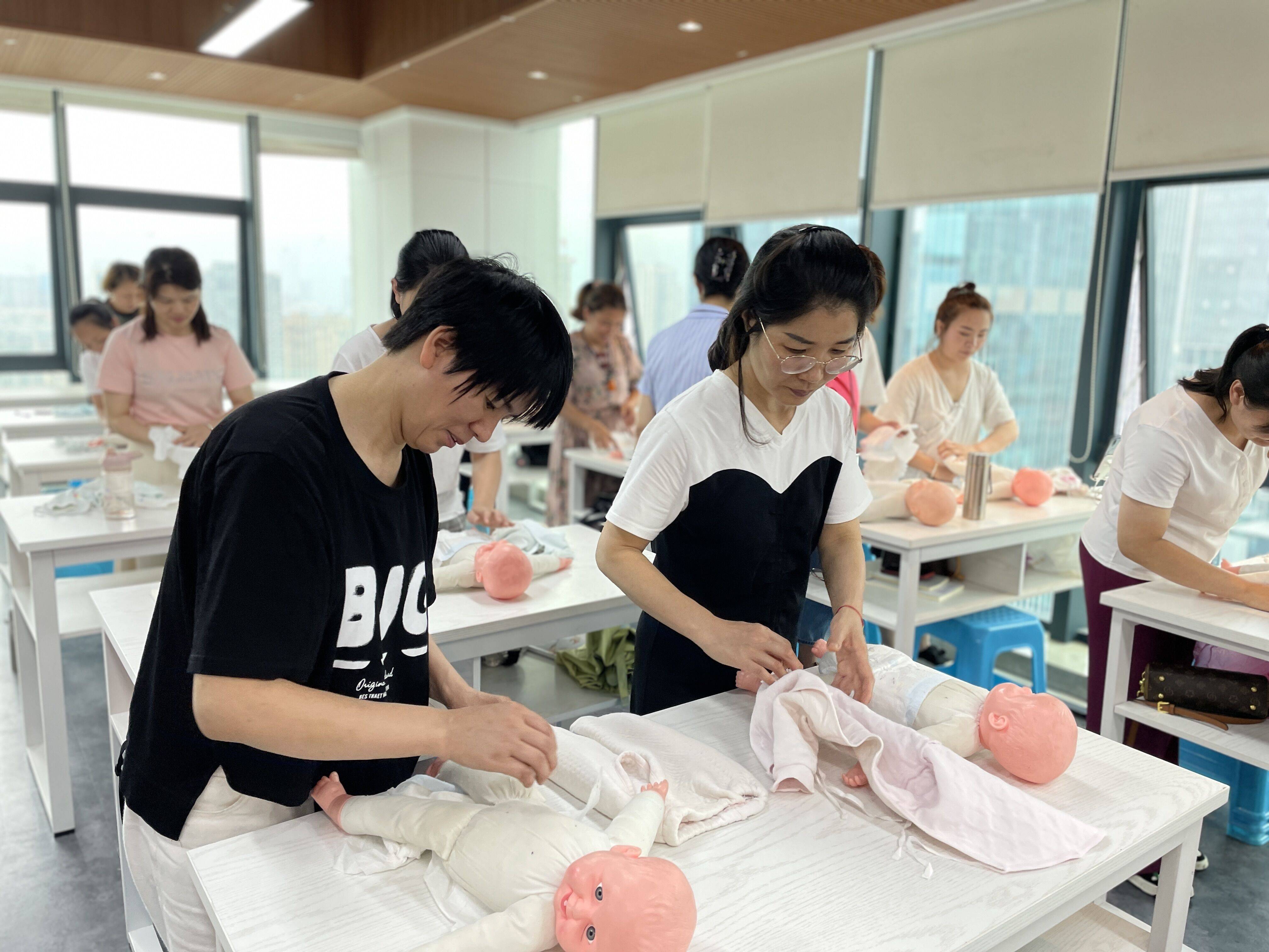 泉州正规月嫂学习机构(图1)