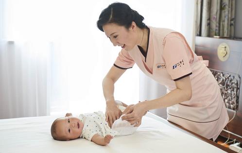 威廉希尔APP深圳保姆月嫂