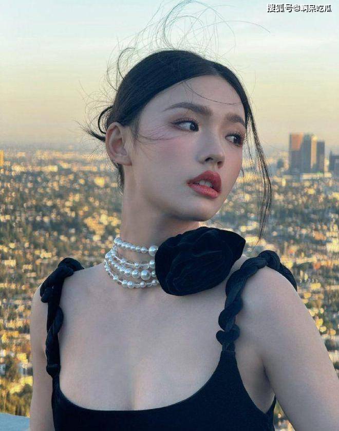 月嫂晒与林允合照网友猜测已生娃黄小蕾神回复击破谣言(图14)