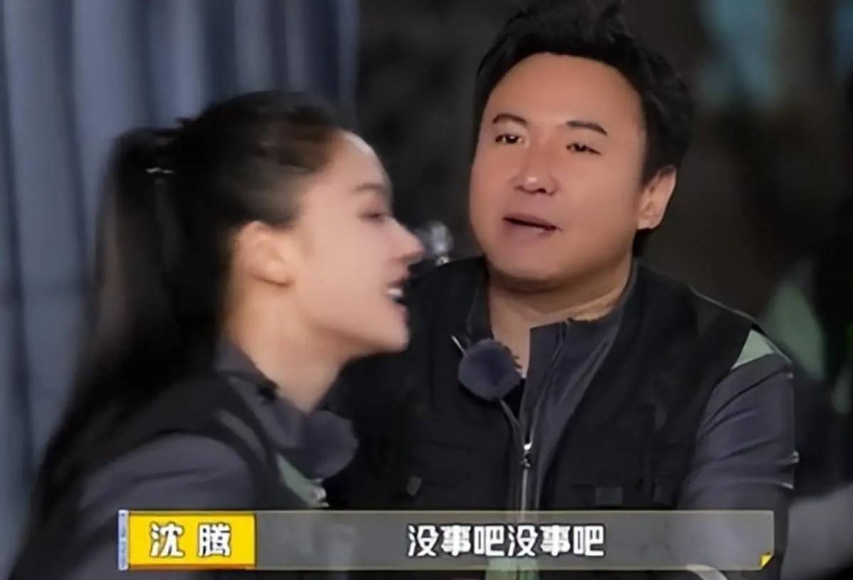 月嫂晒与林允合照再陷生子风波本人发文否认后月嫂清空账号