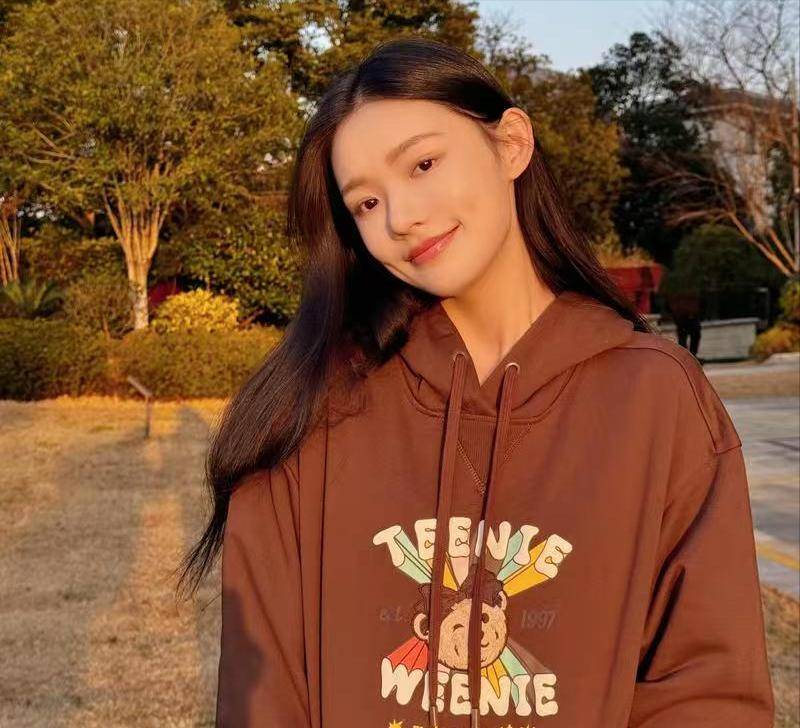 威廉希尔网址月嫂晒照暗藏玄机？娱乐圈某女星被传生子本尊回应引全网热议(图5)